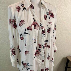 BCX White rose accent long sleeve button up blouse